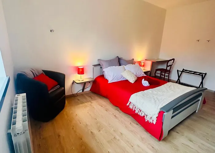 D'hotes Les Vernayes Bed & Breakfast